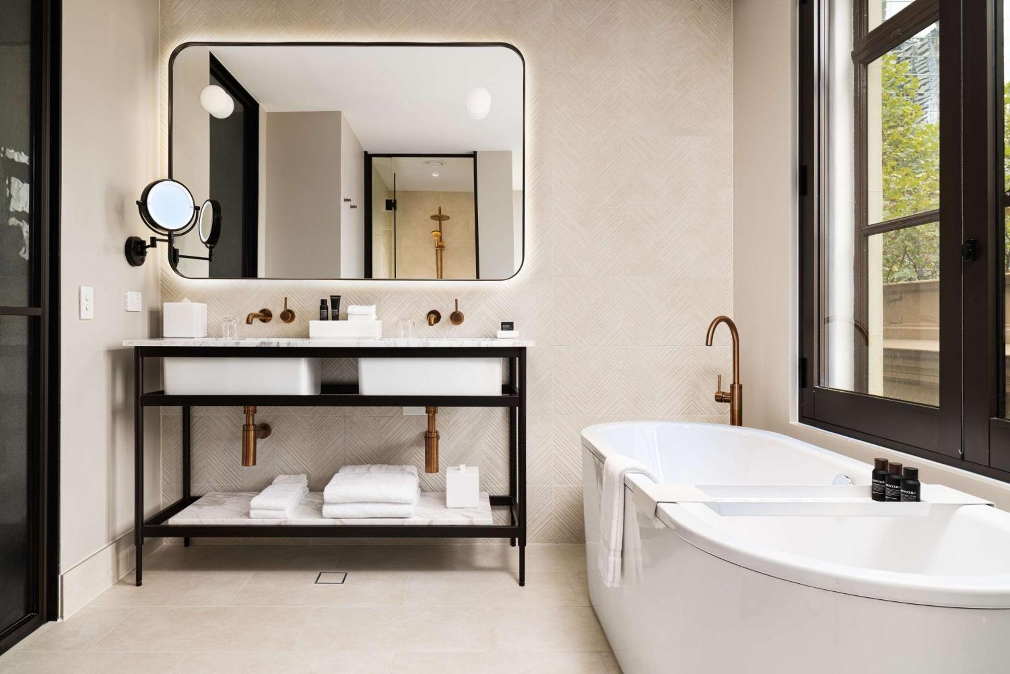 Hilton Melbourne Little Queen Street Exterior foto Bathroom